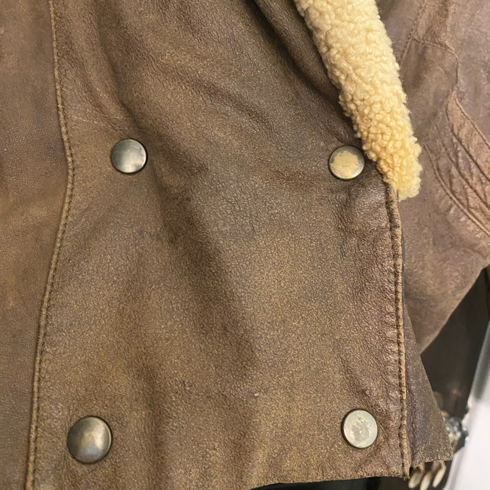 Vintage Brown Leather Jacket with Cream Sherpa Collar - Picture 4 of 6